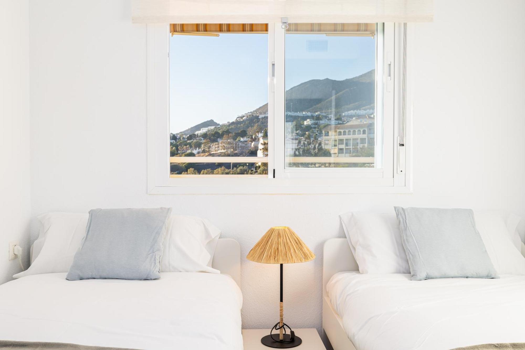 Holidays2Nueva Torrequebrada 2 Bedrooms And 2 Bathrooms, Terrace, Community Pool And Garage Benalmadena Exterior photo